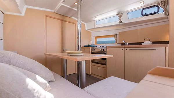 BENETEAU OCEANIS 38