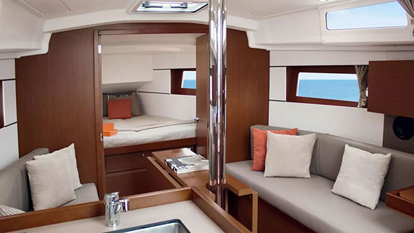 BENETEAU OCEANIS 38